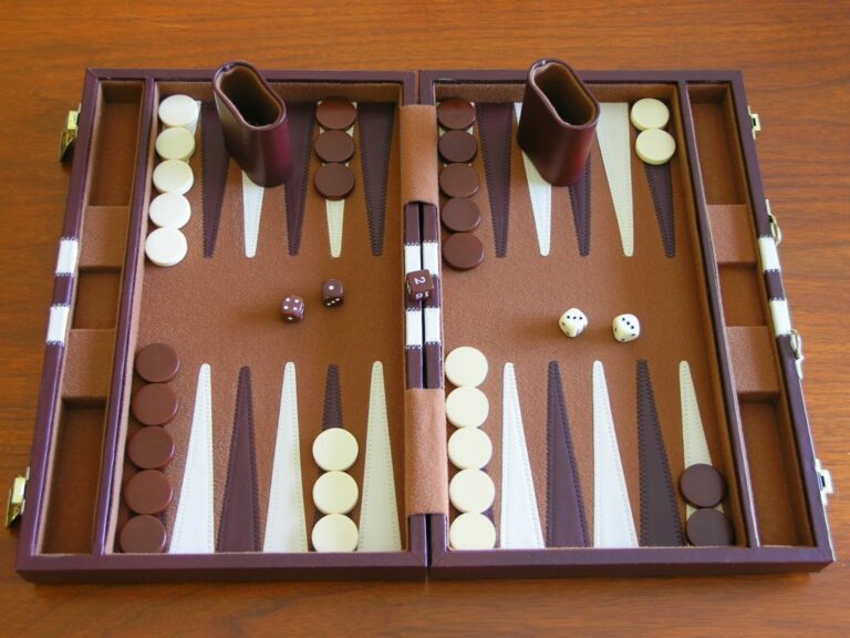 Hoe Backgammon te spelen Regels, tips en strategieën om te winnen Backgammon Spel